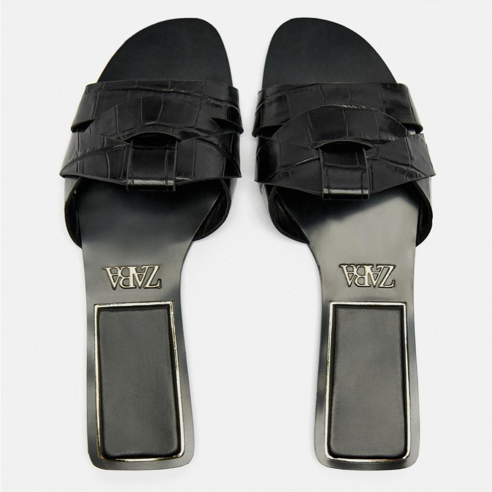 Zara Flat Crossed Leather Sandals in Black. Size 39 or 8.5.